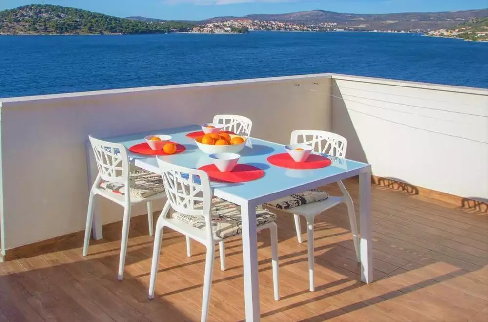 Hotels 400m² in Croatia, Razanj. Priced at 890000€ rent photo-1