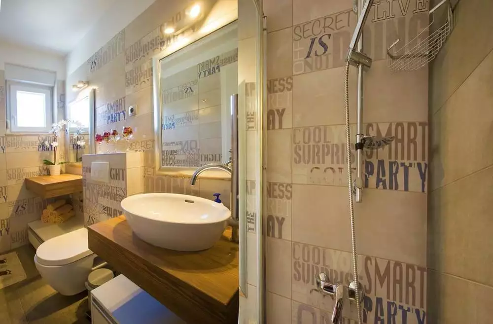 Hotels 400m² in Croatia, Razanj. Priced at 890000€ rent photo-8