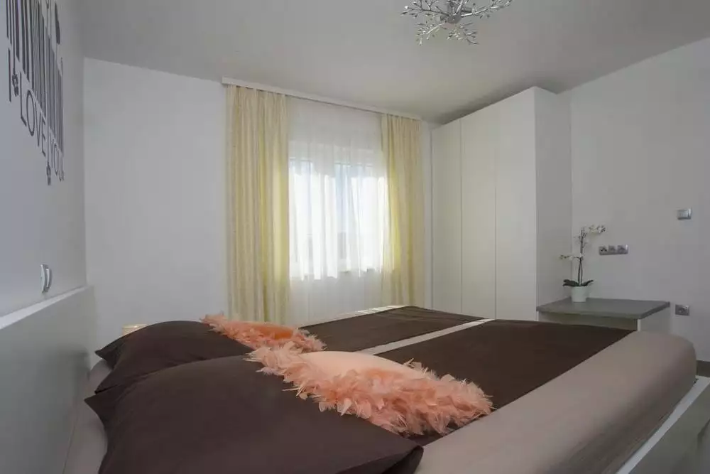 Hotels 400m² in Croatia, Razanj. Priced at 890000€ rent photo-10