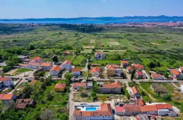 Villa 176m² in Croatia, Zadar. Priced at 980000€ rent photo-1