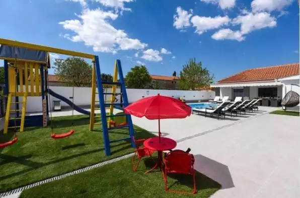 Villa 176m² in Croatia, Zadar. Priced at 980000€ rent photo-5