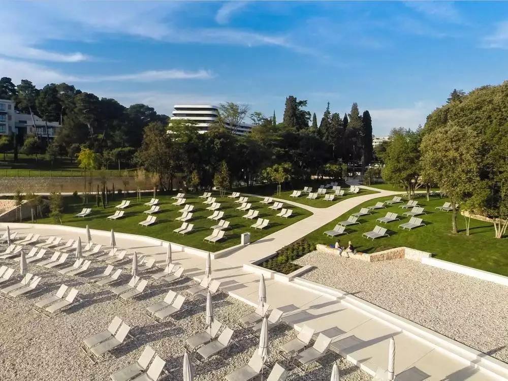 Hotels 408m² in Croatia, Rovinj. Priced at 1649000€ rent photo-8