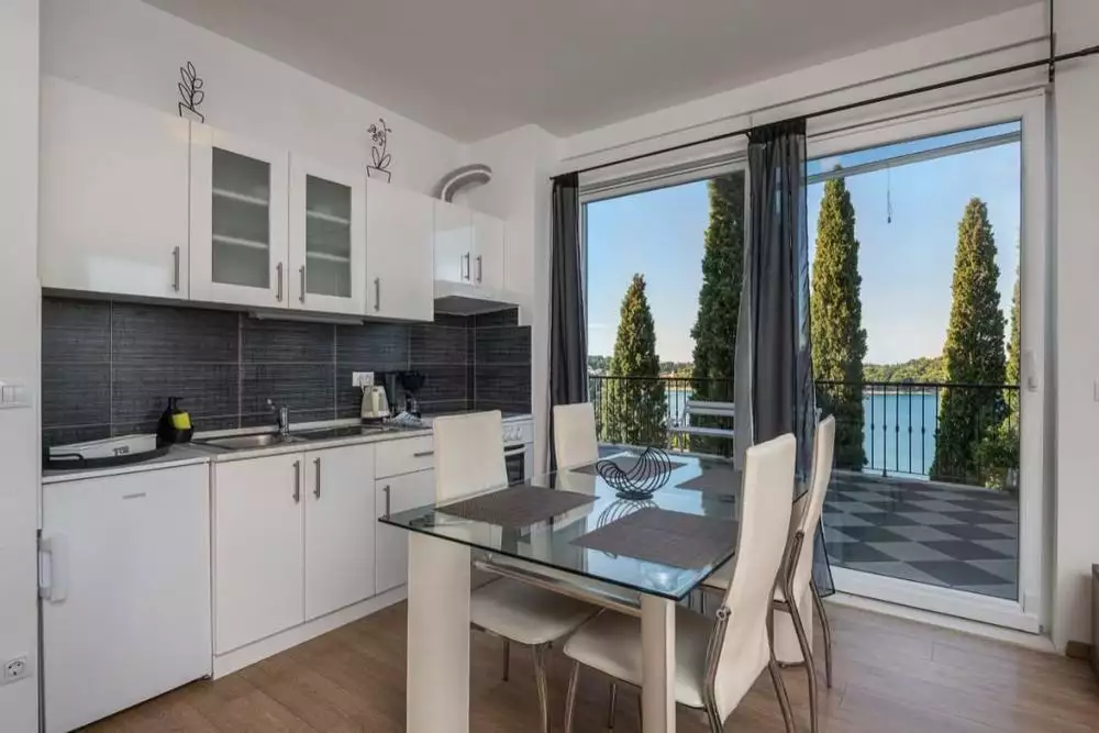 Hotels 1060m² in Croatia, Dubrovnik. Priced at 2500000€ rent photo-3