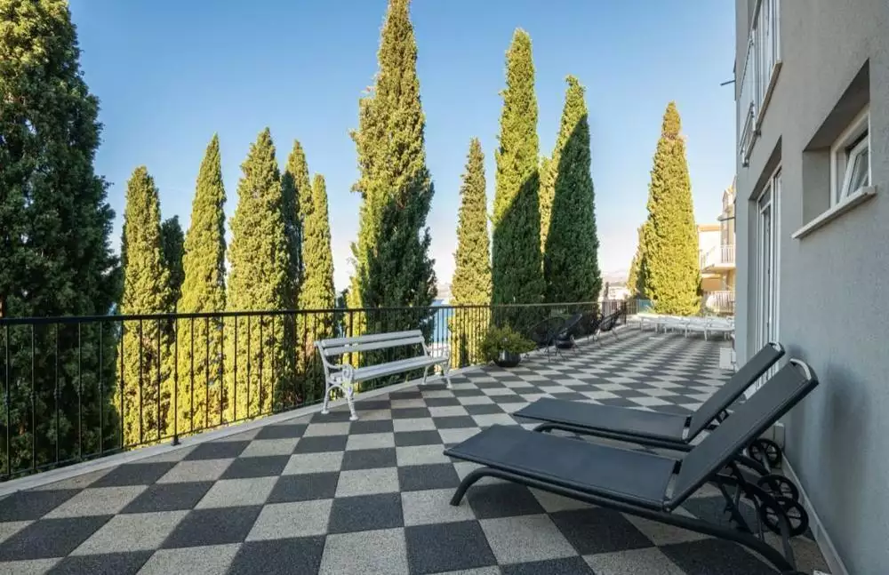 Hotels 1060m² in Croatia, Dubrovnik. Priced at 2500000€ rent photo-6