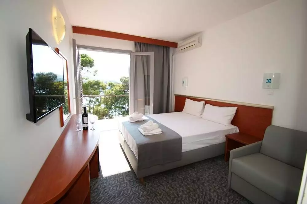 Hotels 2538m² in Croatia, Korcula. Priced at 3600000€ rent photo-6