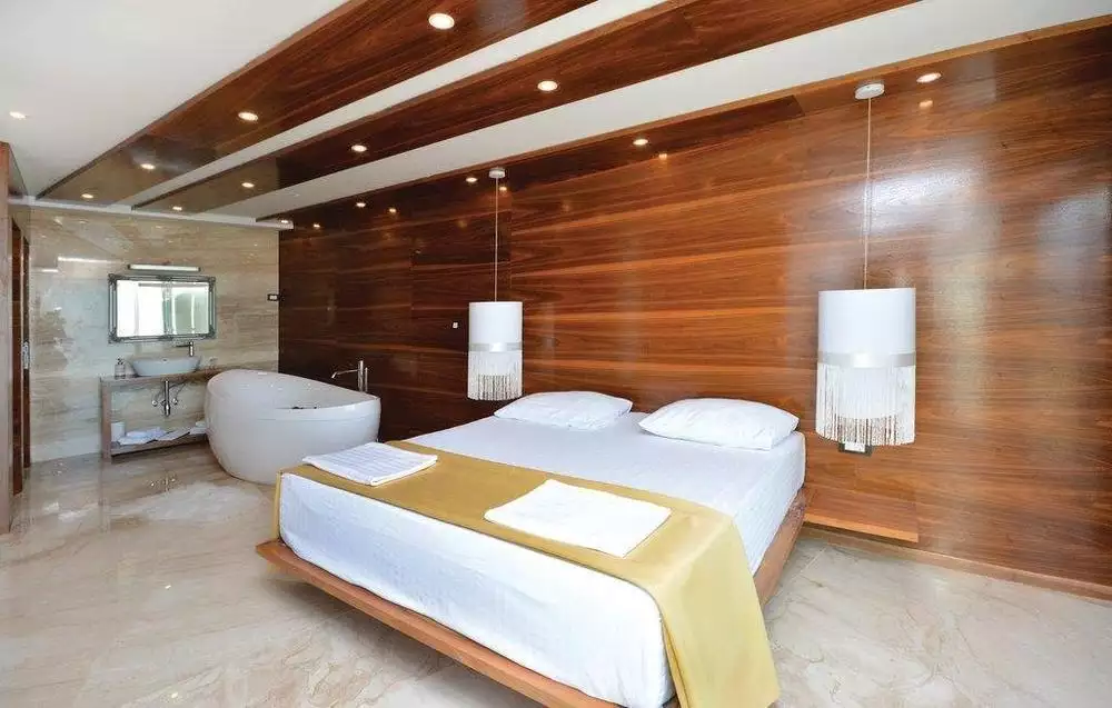 Villa 480m² in Croatia, Podstrana. Priced at 2200000€ rent photo-5