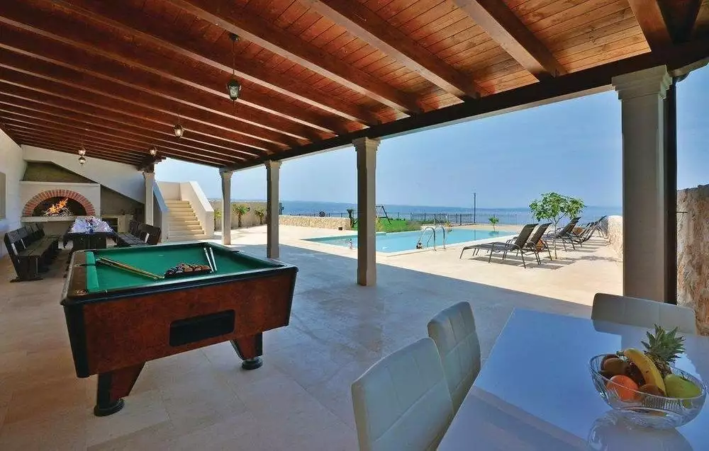 Villa 480m² in Croatia, Podstrana. Priced at 2200000€ rent photo-6