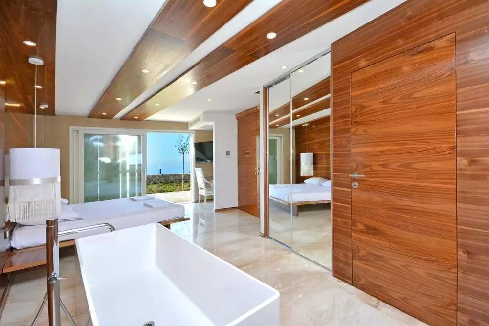Villa 480m² in Croatia, Podstrana. Priced at 2200000€ rent photo-11