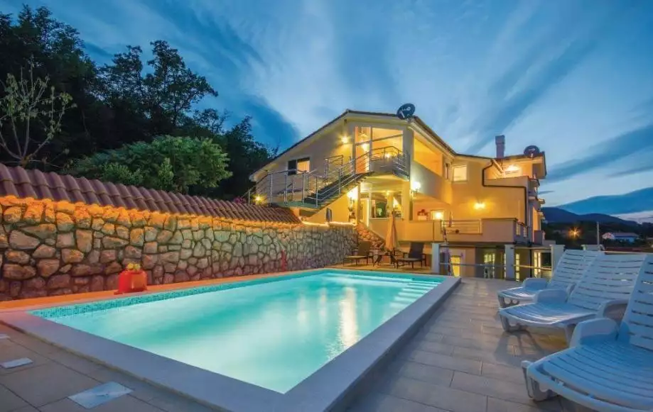 Hotels 1000m² in Croatia, Veprinac. Priced at 1660000€ rent photo-10