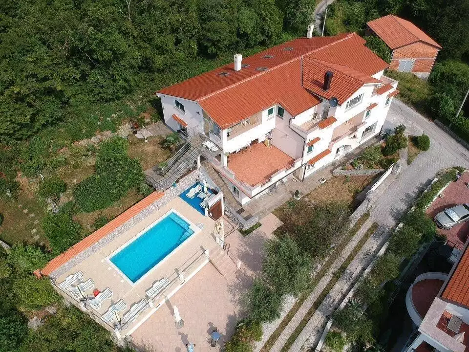 Hotels 1000m² in Croatia, Veprinac. Priced at 1660000€ rent photo-11
