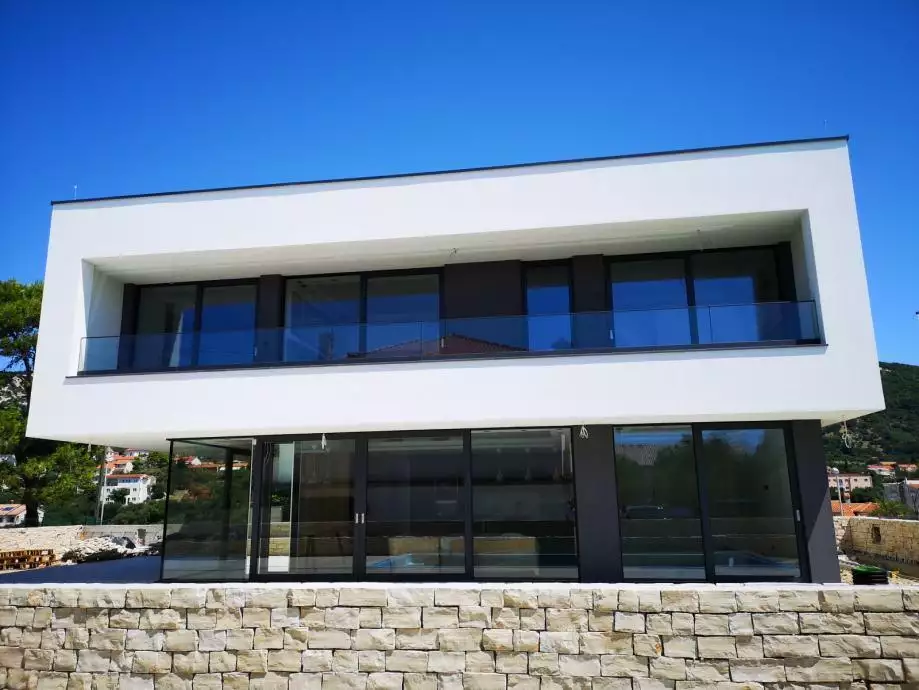 Villa 300m² in Turkey, Trabzon. Priced at 1200000€ rent photo-2