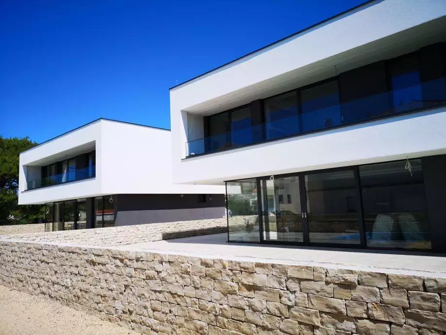 Villa 300m² in Turkey, Trabzon. Priced at 1200000€ rent photo-4