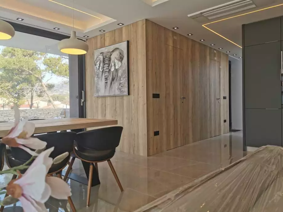 Villa 300m² in Turkey, Trabzon. Priced at 1200000€ rent photo-16