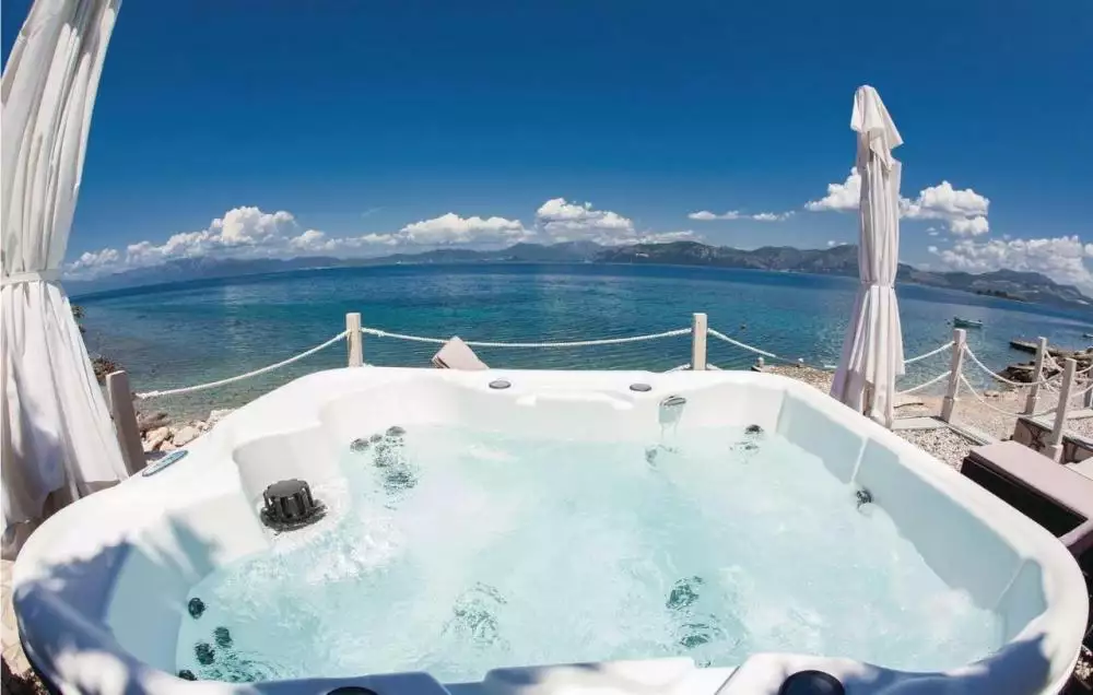 Villa 320m² in Croatia, Pejesac. Priced at 1850000€ rent photo-3