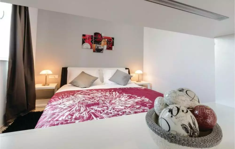 Villa 320m² in Croatia, Pejesac. Priced at 1850000€ rent photo-17