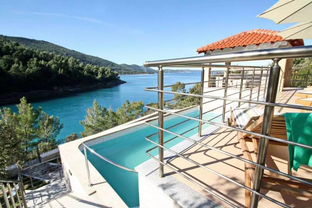 Villa 367m² in Croatia, Korcula. Priced at 3800000€ rent photo-1