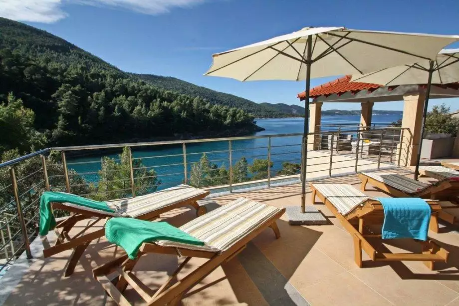 Villa 367m² in Croatia, Korcula. Priced at 3800000€ rent photo-2