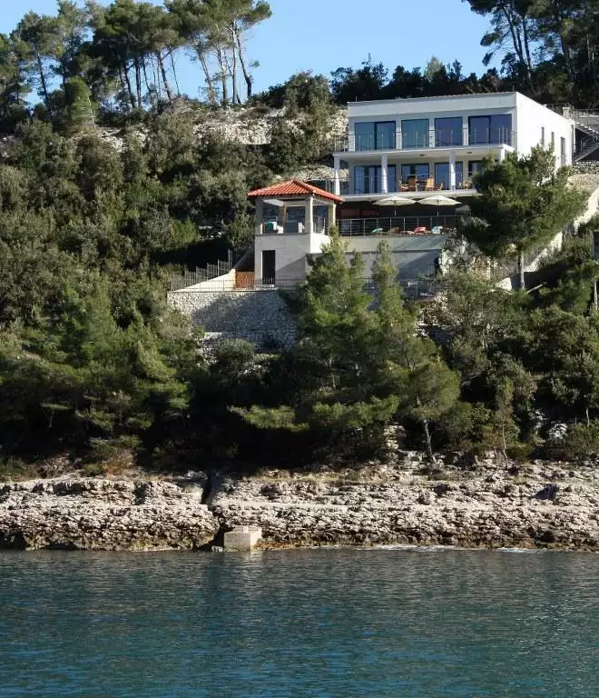 Villa 367m² in Croatia, Korcula. Priced at 3800000€ rent photo-4