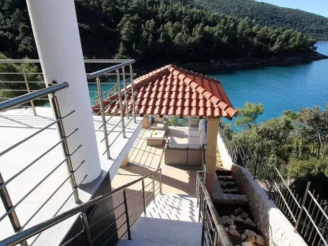 Villa 367m² in Croatia, Korcula. Priced at 3800000€ rent photo-18