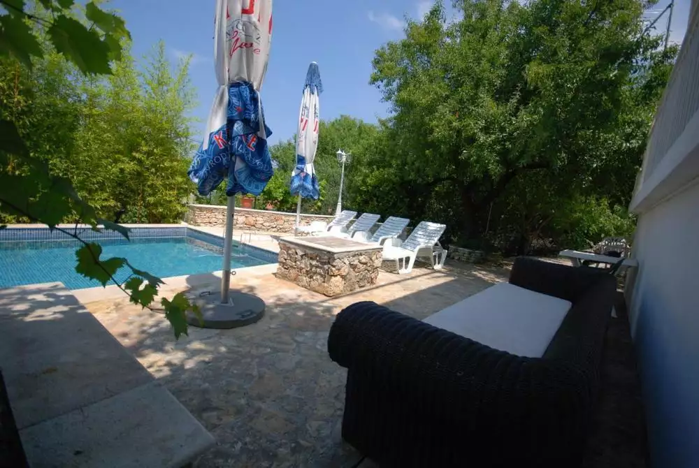 Villa 300m² in Croatia, Sutivan. Priced at 1000000€ rent photo-15