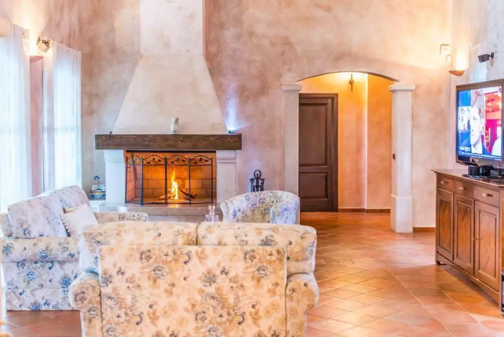 Villa 550m² in Croatia, Visnjan. Priced at 1600000€ rent photo-10