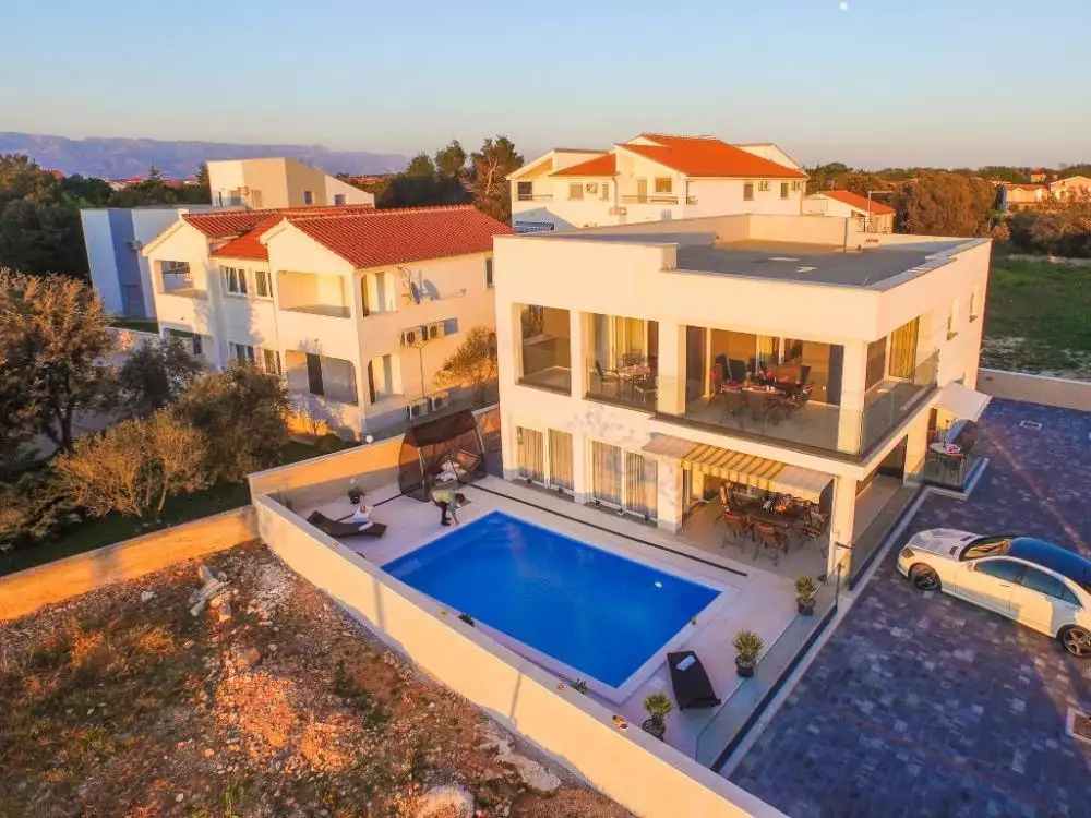 Hotels 390m² in Croatia, Zaton. Priced at 1250000€ rent photo-10