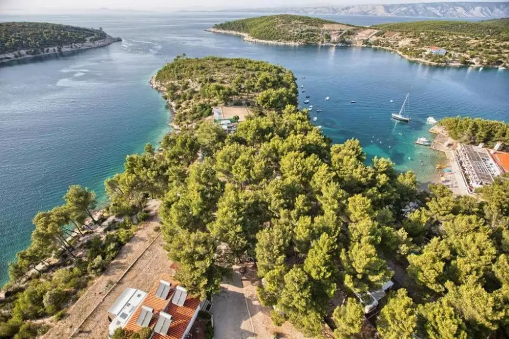 Villa 1400m² in Croatia, Hvar. Priced at 2800000€ rent photo-4