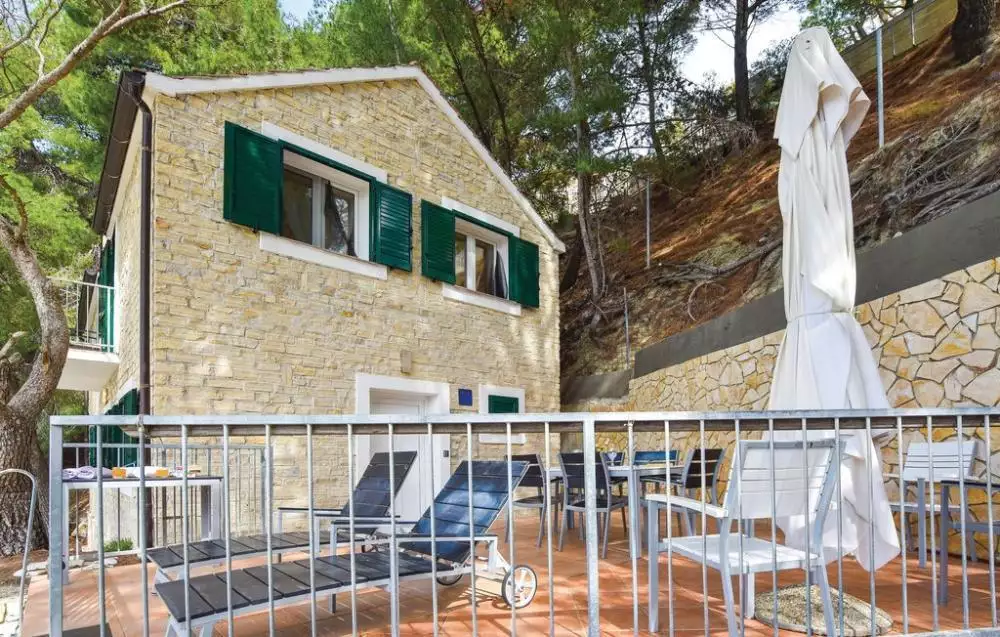 Villa 105m² in Croatia, Hvar. Priced at 1500000€ rent photo-11