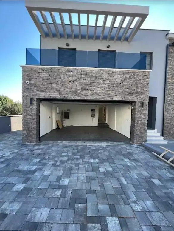 Villa 310m² in Croatia, Tribunj. Priced at 960000€ rent photo-20