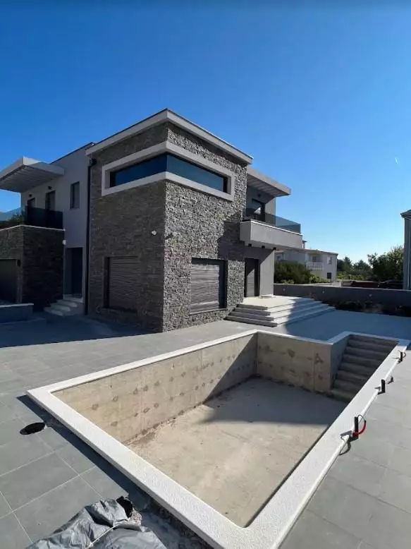 Villa 310m² in Croatia, Tribunj. Priced at 960000€ rent photo-22