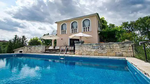 Villa 600m² in Croatia, Visinada. Priced at 3500000€ rent photo-1