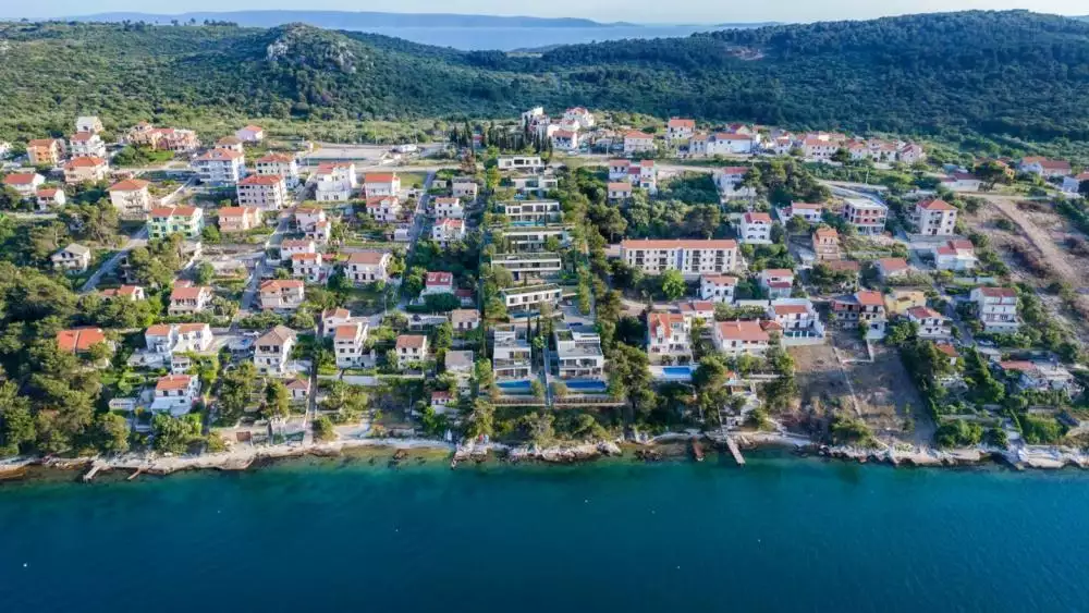 Villa 2780m² in Croatia, Ciovo. Priced at 11150000€ rent photo-18