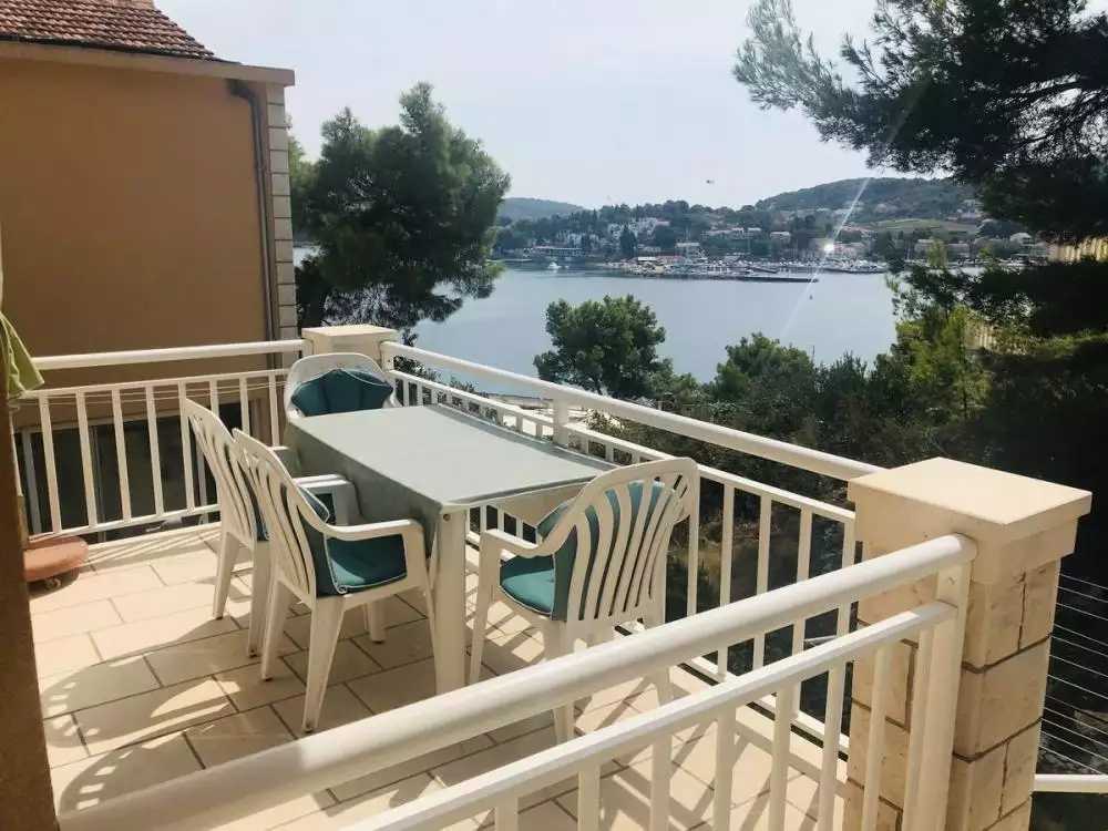 Hotels 1090m² in Croatia, Lumbarda. Priced at 1980000€ rent photo-2