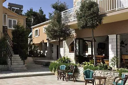 Hotels 1090m² in Croatia, Lumbarda. Priced at 1980000€ rent photo-10
