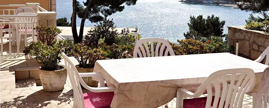 Hotels 1090m² in Croatia, Lumbarda. Priced at 1980000€ rent photo-12