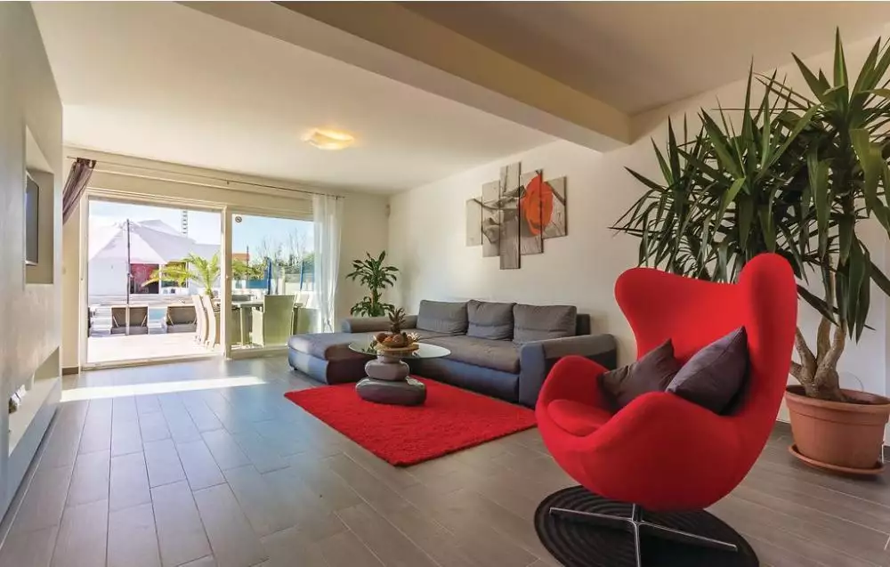 Villa 350m² in Croatia, Sisan. Priced at 950000€ rent photo-22