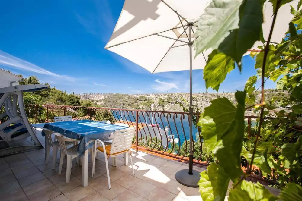 Hotels 226m² in Croatia, Brac. Priced at 587000€ rent photo-2