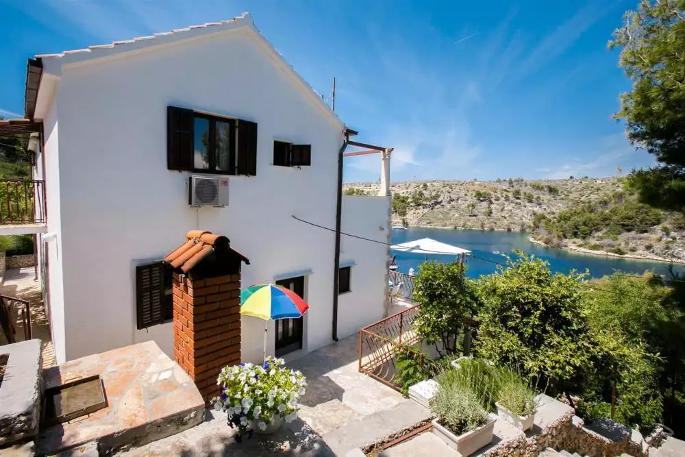 Hotels 226m² in Croatia, Brac. Priced at 587000€ rent photo-6