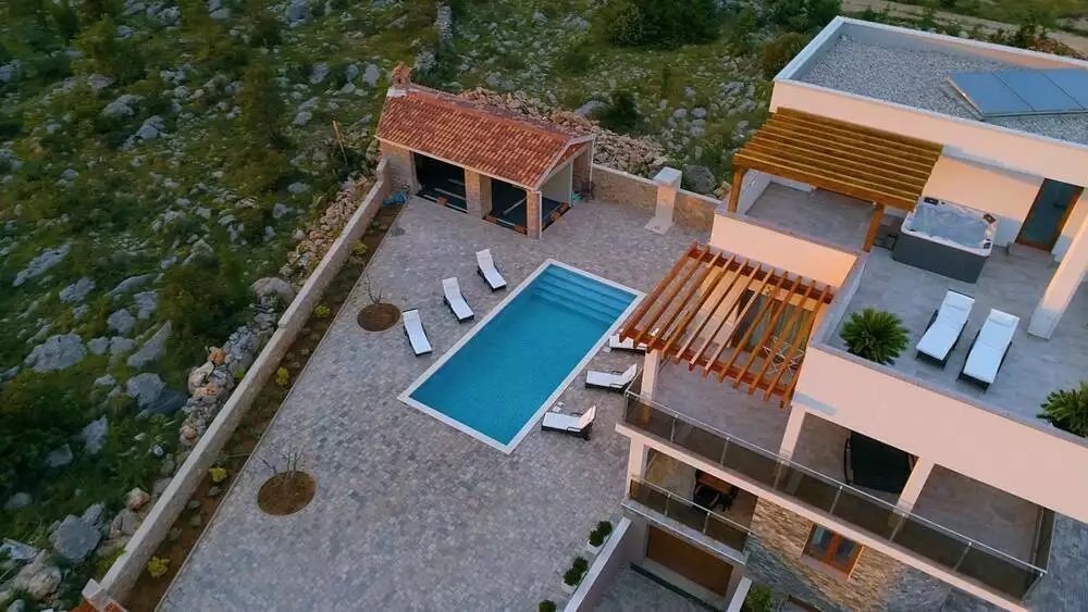 Villa 168m² in Croatia, Selina. Priced at 910000€ rent photo-4