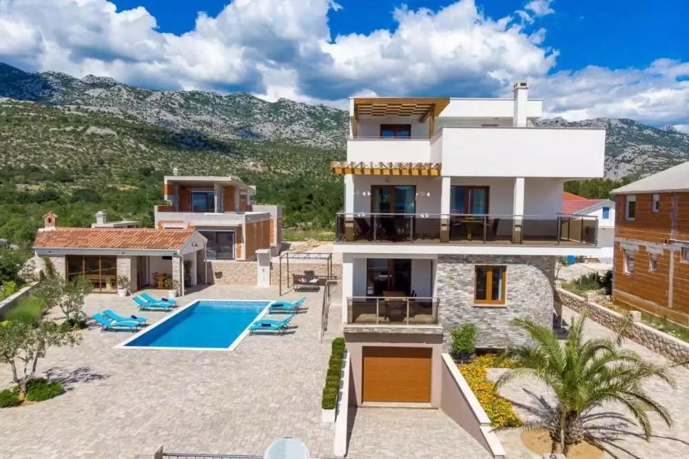 Villa 168m² in Croatia, Selina. Priced at 910000€ rent photo-20