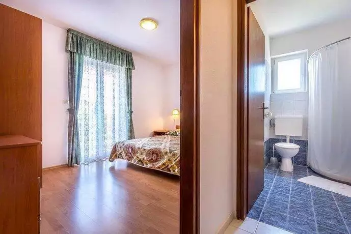 Hotels 1000m² in Croatia, Pula. Priced at 2178000€ rent photo-2