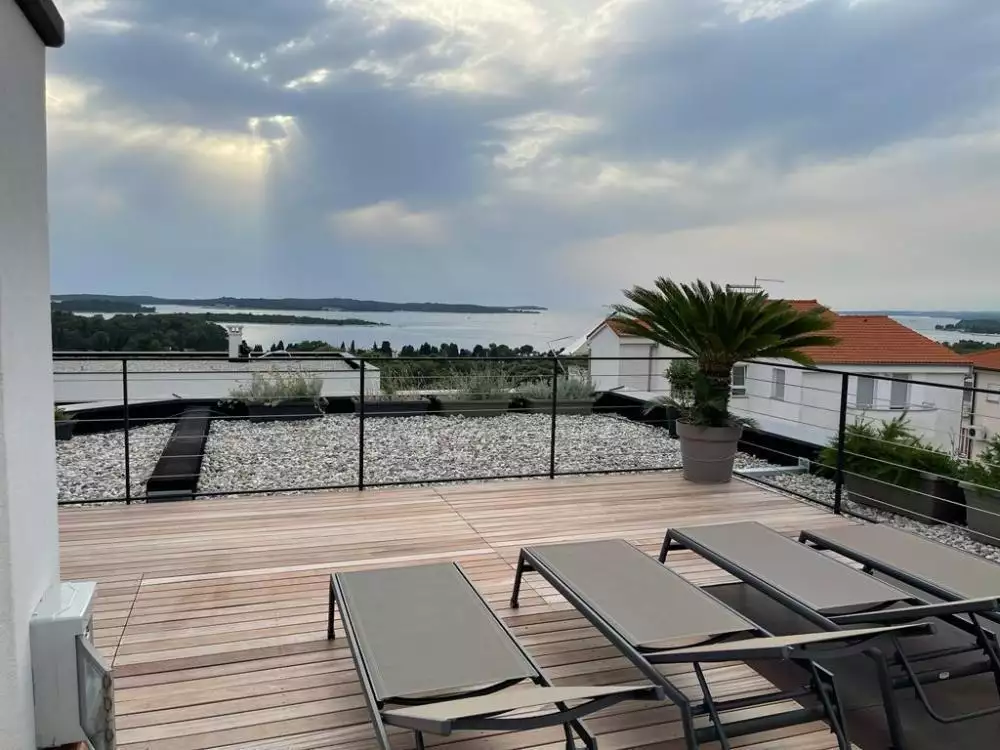 Villa 680m² in Croatia, Fazana. Priced at 5900000€ rent photo-3