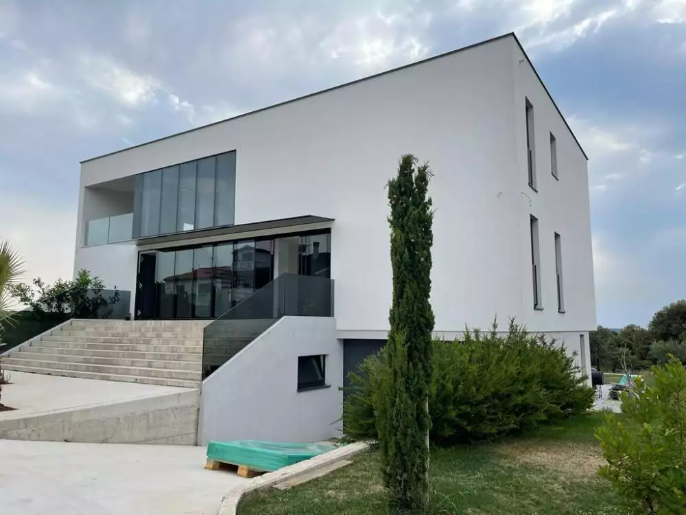 Villa 680m² in Croatia, Fazana. Priced at 5900000€ rent photo-4