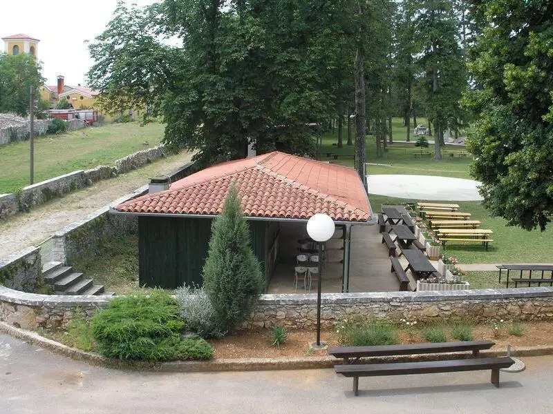 Hotels 3000m² in Croatia, Labin. Priced at 1150000€ rent photo-17