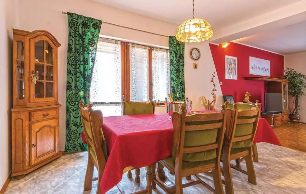 Hotels 420m² in Croatia, Pula. Priced at 850000€ rent photo-4