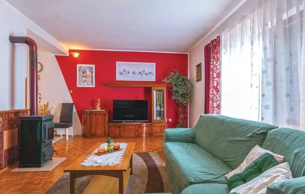 Hotels 420m² in Croatia, Pula. Priced at 850000€ rent photo-8