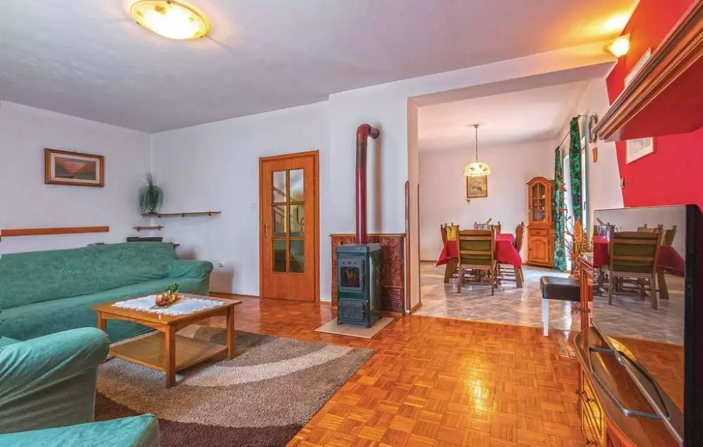 Hotels 420m² in Croatia, Pula. Priced at 850000€ rent photo-9