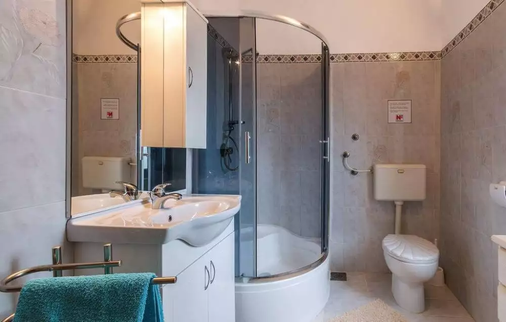 Hotels 420m² in Croatia, Pula. Priced at 850000€ rent photo-13