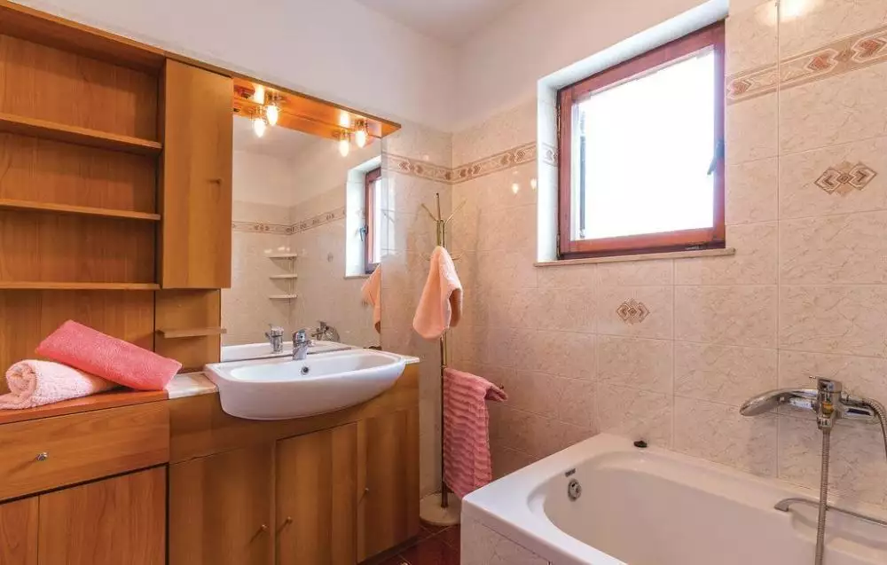 Hotels 420m² in Croatia, Pula. Priced at 850000€ rent photo-17