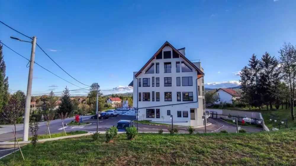 Hotels 1m² in Croatia, Plitvice. Priced at 5500000€ rent photo-2